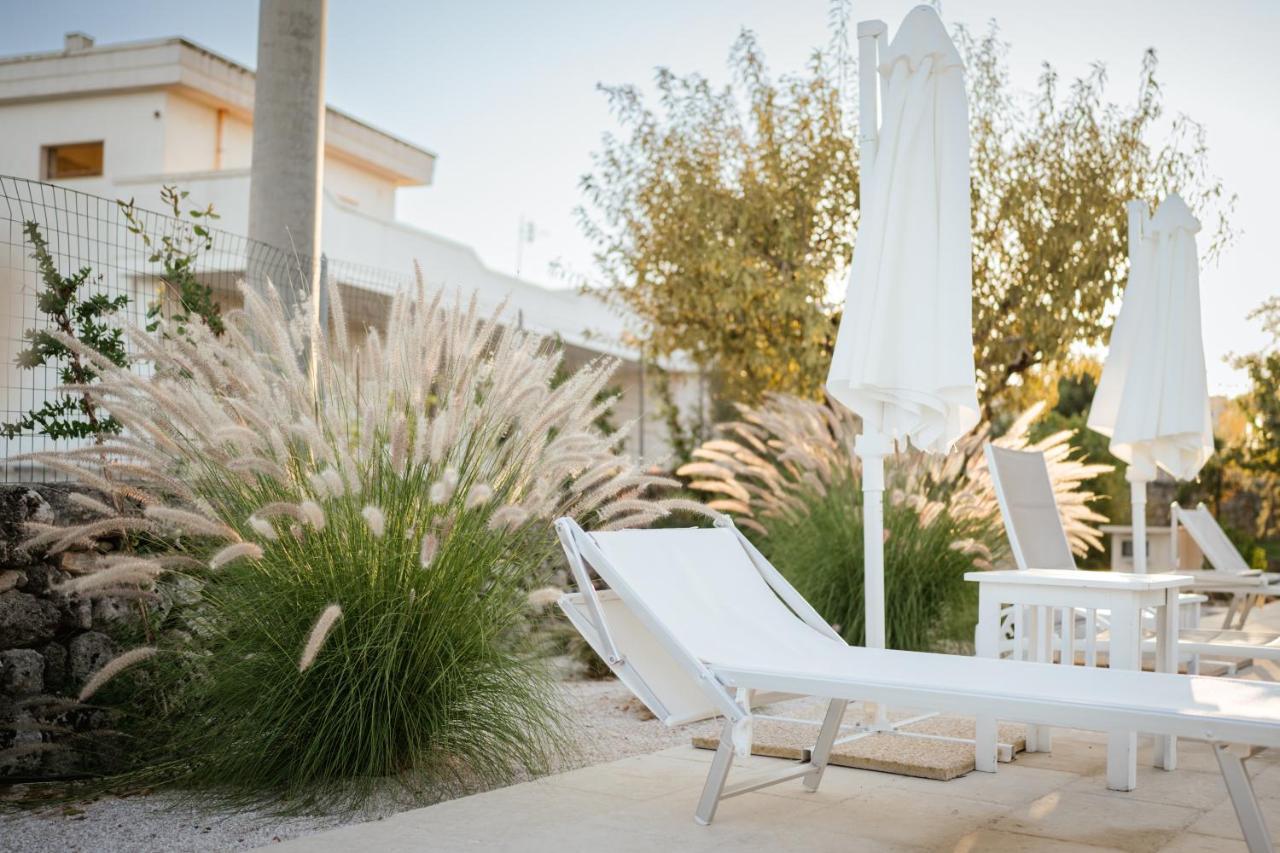 Prestigiosa Villa Con Piscina Condominiale Monopoli Exterior foto